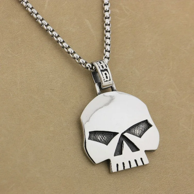 316L Stainless Steel Huge Heavy Skull Pendant Mens Biker Punk Style D216 Steel Necklace 24 inches
316L Stainless Steel Huge Heavy Skull Pendant Mens Biker Punk Style D216 Steel Necklace 24 inches