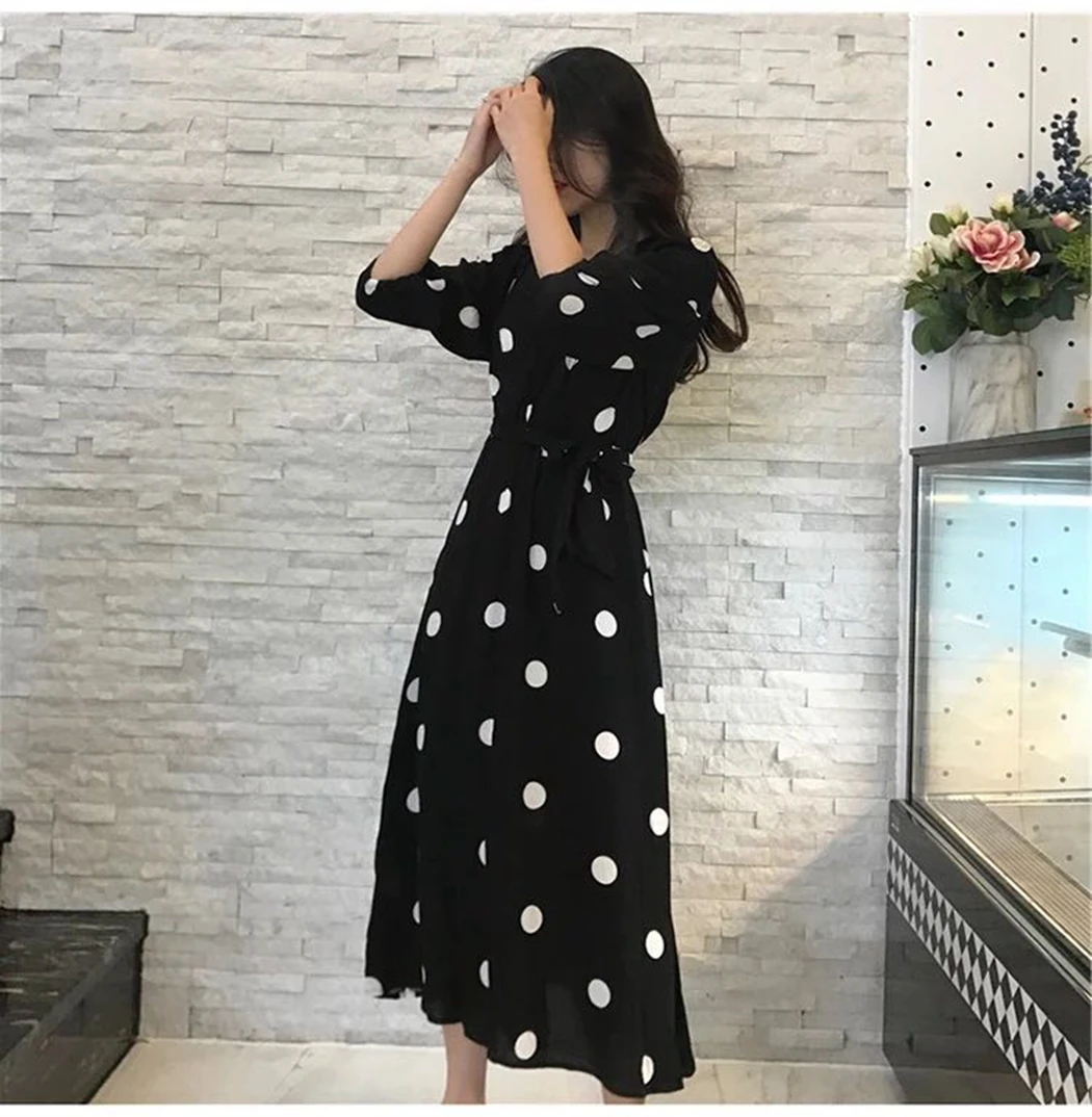 Elegant Ladies Polka Dots Dress Plus Size Casual Summer Women V-Neck Half Sleeve Dress Fashion Korean Long Dress Female Vestidos
Elegant Ladies Polka Dots Dress Plus Size Casual Summer Women V-Neck Half Sleeve Dress Fashion Korean Long Dress Female Vestidos