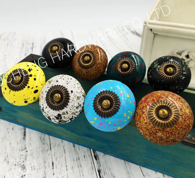 Fast SHIPPING 39MM Imitation Ceramic like Retro Ancient style Acrylic Painting Ceramic Knobs With Antique Brass Base
Fast SHIPPING 39MM Imitation Ceramic like Retro Ancient style Acrylic Painting Ceramic Knobs With Antique Brass Base