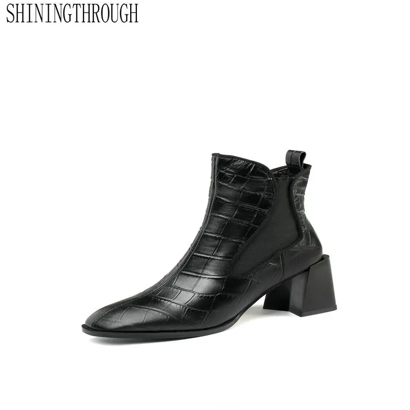 Comfort Thick Heel Ankle Boots Genuine Leather Leisure Women Shoes Retro Round Toe Slip on Fashion Women Boots Size 34-43
Comfort Thick Heel Ankle Boots Genuine Leather Leisure Women Shoes Retro Round Toe Slip on Fashion Women Boots Size 34-43