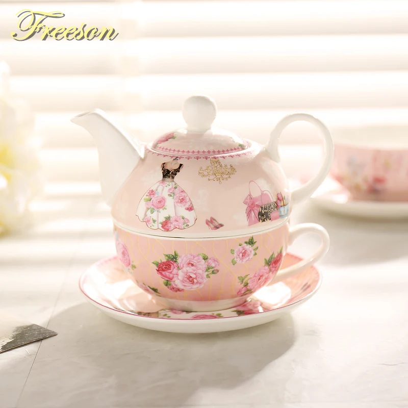 Pastoral Bone China Tea Set Europe Porcelain Teapot with Infuser British Scented Tea Cup Saucer Water Pot Teatime Drinkware
Pastoral Bone China Tea Set Europe Porcelain Teapot with Infuser British Scented Tea Cup Saucer Water Pot Teatime Drinkware