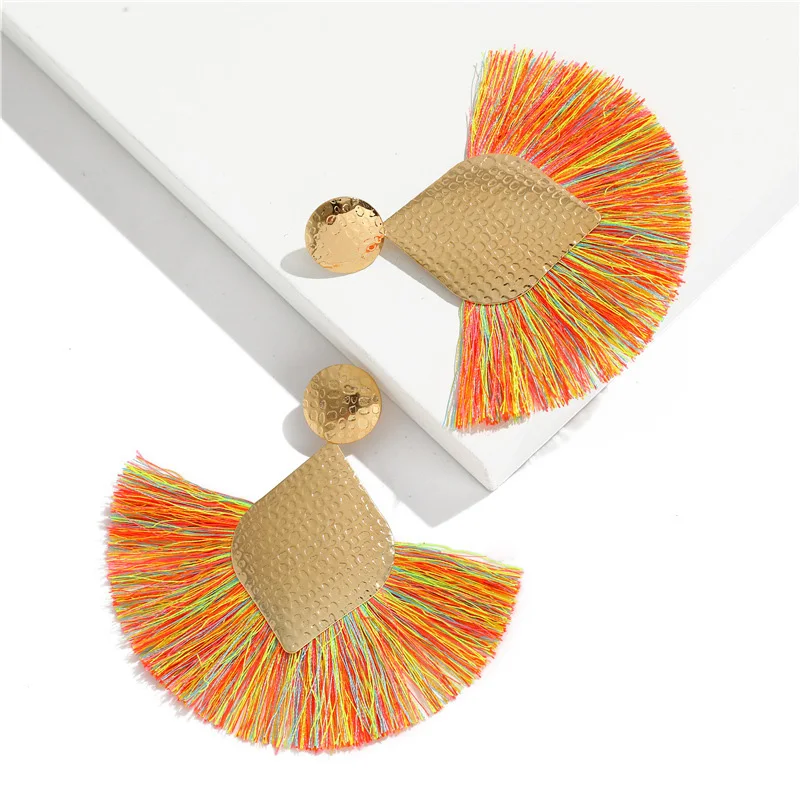 2019 Autumn New Arrival Tassel Earrings Bohemian Big Long Fringed Statement Earrings for Women Fashion Handmade Earing Jewelry
2019 Autumn New Arrival Tassel Earrings Bohemian Big Long Fringed Statement Earrings for Women Fashion Handmade Earing Jewelry