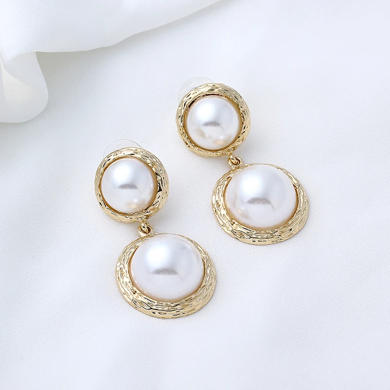 24KGP Stud Earrings for women Vintage Pearl earring Disco party jewelry Drop Shipping 
24KGP Stud Earrings for women Vintage Pearl earring Disco party jewelry Drop Shipping