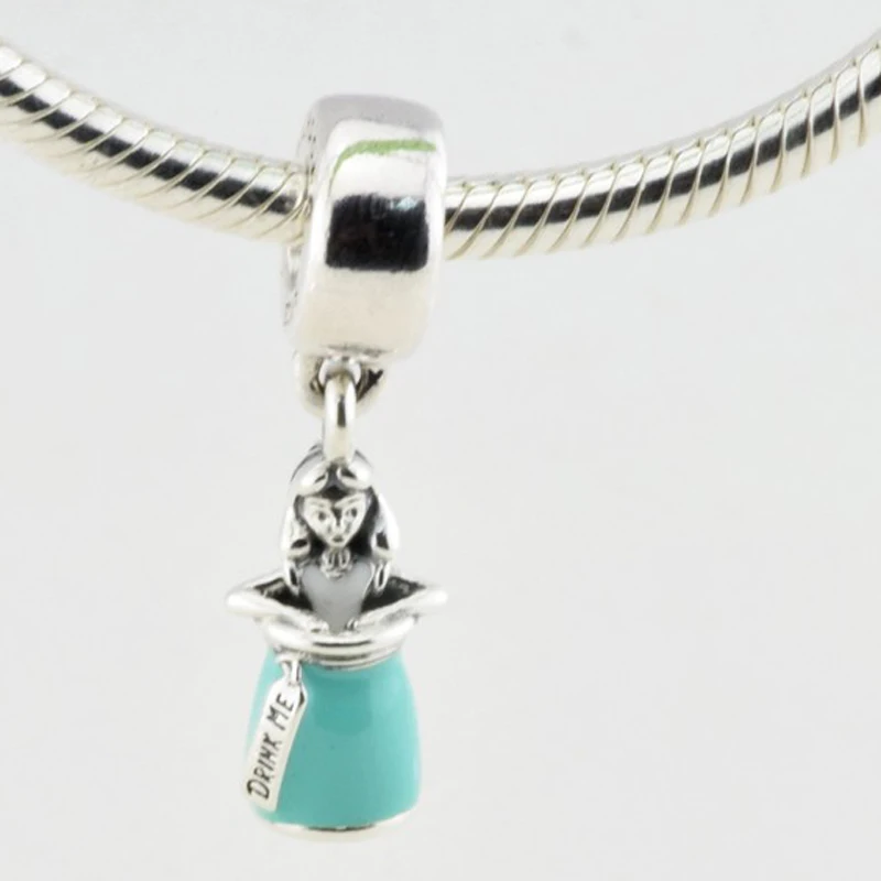 Alice's Magic Potion Floating Silver Charms Original Silver 925 Jewelry Making For Women DIY Bracelets Drink Me Girl Silver Bead
Alice's Magic Potion Floating Silver Charms Original Silver 925 Jewelry Making For Women DIY Bracelets Drink Me Girl Silver Bead