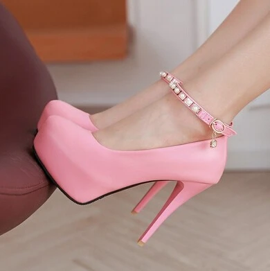 2017 spring and autumn new shallow mouth single women fine shoes with beaded waterproof platform high with the word buckle femal
2017 spring and autumn new shallow mouth single women fine shoes with beaded waterproof platform high with the word buckle femal
