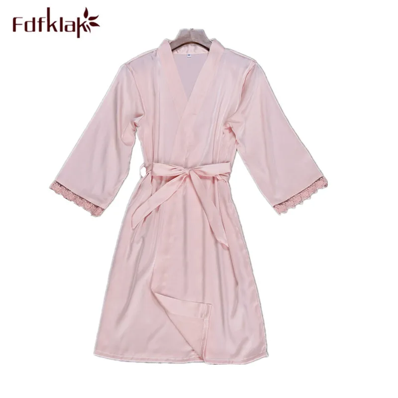 Fdfklak Bride robe silk robes for women dressing gown half-sleeve casual bridesmaid robes bathrobe female sleepwear robe
Fdfklak Bride robe silk robes for women dressing gown half-sleeve casual bridesmaid robes bathrobe female sleepwear robe