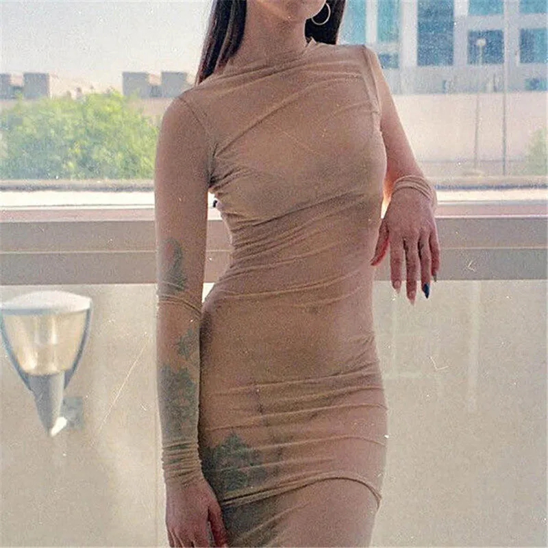 Black Perspective Sequin Rhinestone Mesh Panel Dress Women Solid Round Neck Long Sleeve Sexy Dress 2019 Party Bodycon Dress
Black Perspective Sequin Rhinestone Mesh Panel Dress Women Solid Round Neck Long Sleeve Sexy Dress 2019 Party Bodycon Dress