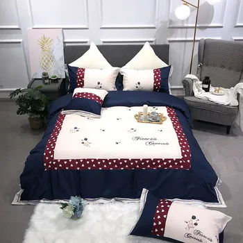 Oriental Embroidery Luxury Bedding set King Queen Size 4pcs pink Egypt Cotton girls Bed set lace Duvet cover bedsheet
Oriental Embroidery Luxury Bedding set King Queen Size 4pcs pink Egypt Cotton girls Bed set lace Duvet cover bedsheet