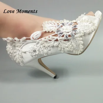 New arrival 2017 Peep toe Lace wedding shoe women's Pumps fashion Bridesmaid Bride Dress shoes fish toe flower Party Pumps
New arrival 2017 Peep toe Lace wedding shoe women's Pumps fashion Bridesmaid Bride Dress shoes fish toe flower Party Pumps