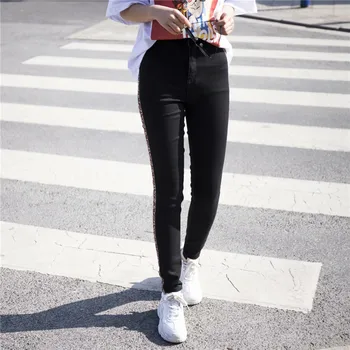 Summer new European and American style street fashion mosaic leopard jeans women, elastic thin high waist nine points feet jeans
Summer new European and American style street fashion mosaic leopard jeans women, elastic thin high waist nine points feet jeans