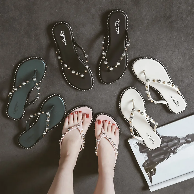 Fashion Beach Summer Outside Women Slippers Casual Solid Crystal Flat Flip Flops Rivet Open Toe Concise Elegant Women Shoes
Fashion Beach Summer Outside Women Slippers Casual Solid Crystal Flat Flip Flops Rivet Open Toe Concise Elegant Women Shoes