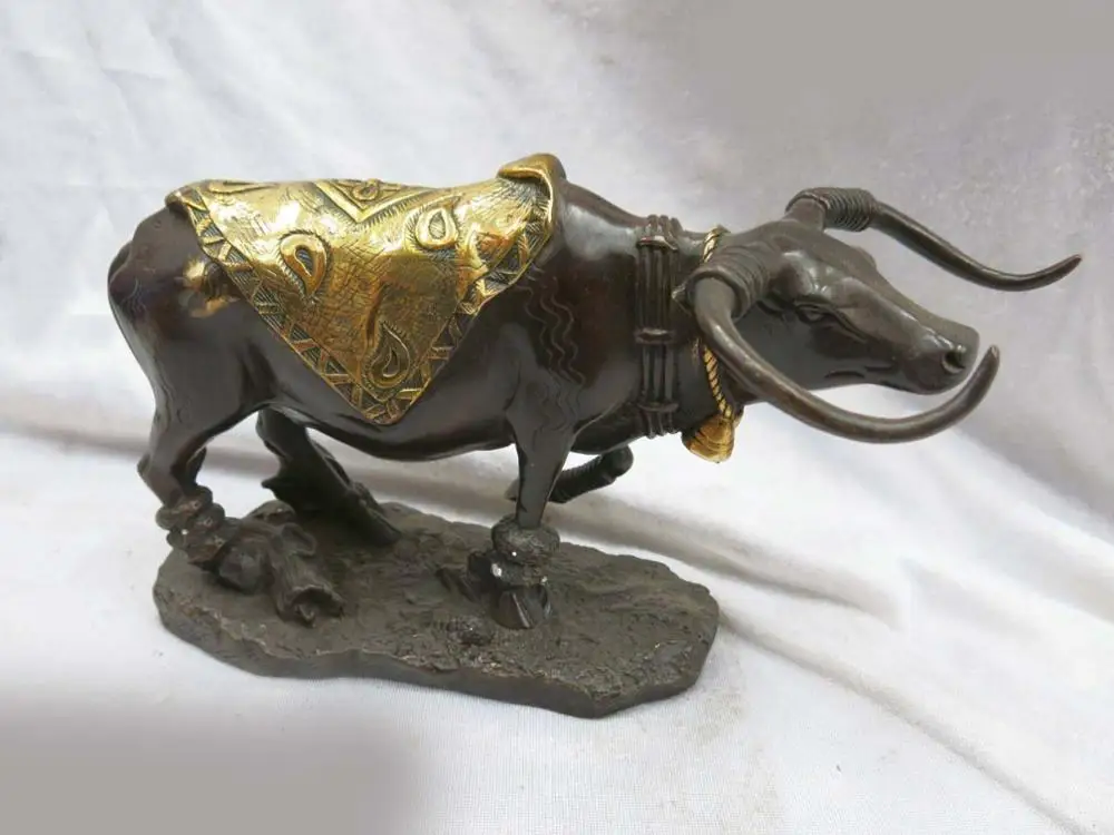 DS 5" Chinese brass copper gild stock market Riches and honour lucky cattle Statue
DS 5" Chinese brass copper gild stock market Riches and honour lucky cattle Statue