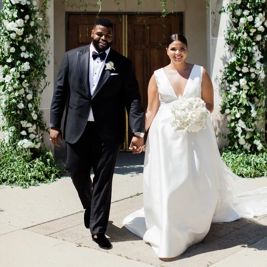 Real Brides Plus Size Wedding Dress 2019 Simple A-line V-neck Backless Satin Long Wedding Dress Big Size Bridal Dress Trouwjurk
Real Brides Plus Size Wedding Dress 2019 Simple A-line V-neck Backless Satin Long Wedding Dress Big Size Bridal Dress Trouwjurk