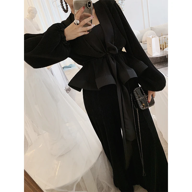 2019 Spring and Summer Fashion V-neck Loose Belt Shirts Elegant Women Shirts Sashes Lantern Sleeve Streetwear Shirts
2019 Spring and Summer Fashion V-neck Loose Belt Shirts Elegant Women Shirts Sashes Lantern Sleeve Streetwear Shirts