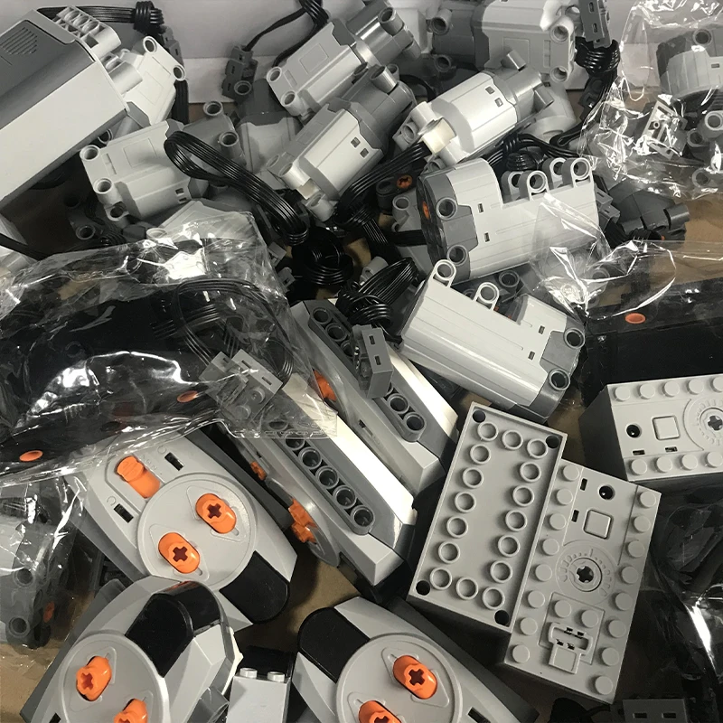 Technic Power Functions Motor Set IR RX TX Servo Battery Box Building Blocks Bricks Kids Toys for children Compatible
Technic Power Functions Motor Set IR RX TX Servo Battery Box Building Blocks Bricks Kids Toys for children Compatible