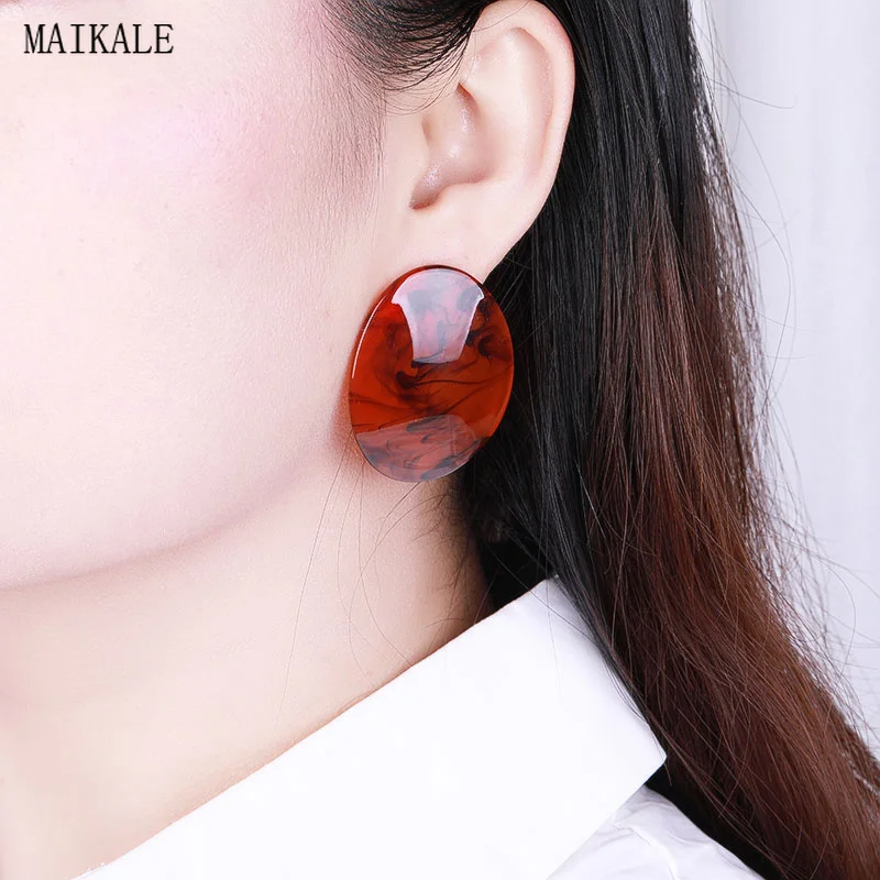 MAIKALE Bohemian Style Stud Earrings for Women Geometric Oval Round Reisn Earing Pendientes Vintage Simple Fashion Jewelry
MAIKALE Bohemian Style Stud Earrings for Women Geometric Oval Round Reisn Earing Pendientes Vintage Simple Fashion Jewelry