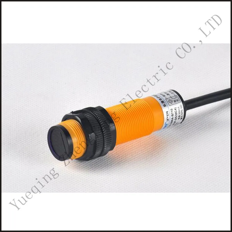 Diffuse photoelectric switch E3F-DS10C4 and three-line, NPN normally open detection distance of 10CM
Diffuse photoelectric switch E3F-DS10C4 and three-line, NPN normally open detection distance of 10CM