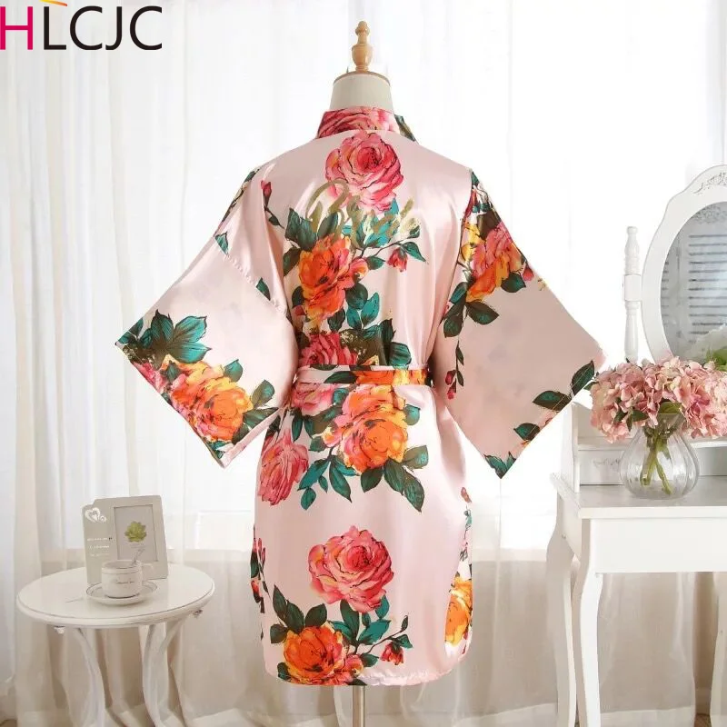 Silk Bridesmaid Bride Robe Sexy Women Short Satin Wedding Kimono Robes Sleepwear Nightgown Dress Woman Bathrobe Floral Robe
Silk Bridesmaid Bride Robe Sexy Women Short Satin Wedding Kimono Robes Sleepwear Nightgown Dress Woman Bathrobe Floral Robe