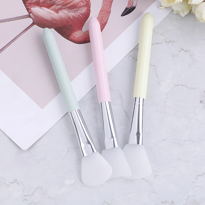 Silicone Mask Brush 3 Styles Soft Skin Care Mud Mixing Face Mask Makeup Brushes Wooden Handle Facial Foundation 16.5cm
Silicone Mask Brush 3 Styles Soft Skin Care Mud Mixing Face Mask Makeup Brushes Wooden Handle Facial Foundation 16.5cm