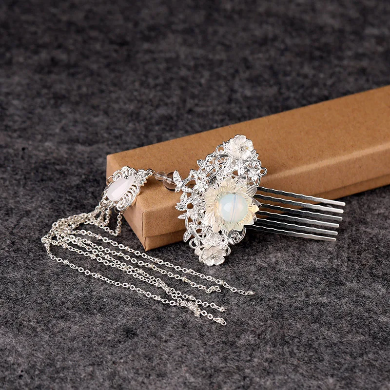 Fashion nature Aventurine Quatz vintage hairsticks,red stone Ethnic hairpins,Thailand copper flowers hairjewelry06
Fashion nature Aventurine Quatz vintage hairsticks,red stone Ethnic hairpins,Thailand copper flowers hairjewelry06