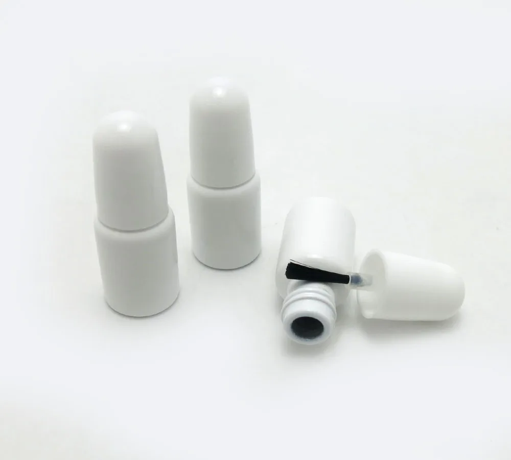 30 x 3ml Mini Nail Polish Bottle White Glass Packing Bottle with Black Brush Cap Cosmetic Container Separate Bottle Accessories
30 x 3ml Mini Nail Polish Bottle White Glass Packing Bottle with Black Brush Cap Cosmetic Container Separate Bottle Accessories