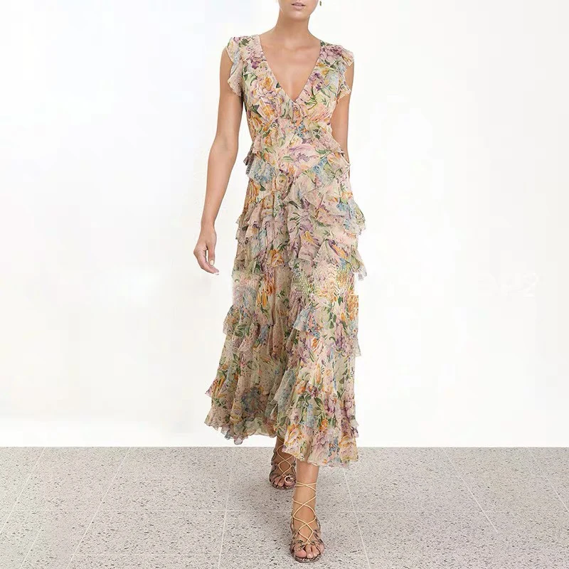 100% Silk New women's Colored Floral Ruffle V-neck Sleeveless Elegant Fold High Waist Laminated Cake Long dress
100% Silk New women's Colored Floral Ruffle V-neck Sleeveless Elegant Fold High Waist Laminated Cake Long dress