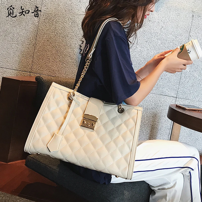 Spring New European And American Fashion Retro Chain Embroidery Thread Lingge Handbags Shoulder Messenger Bag .158
Spring New European And American Fashion Retro Chain Embroidery Thread Lingge Handbags Shoulder Messenger Bag .158