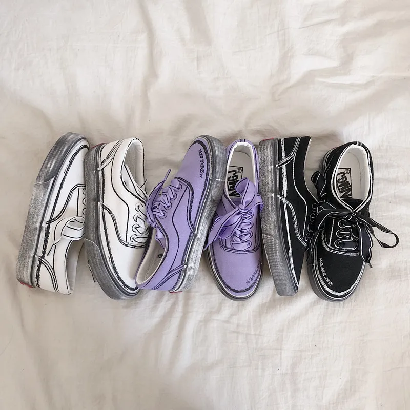 Ladies fashion sneaker spring 2019 new small dirty shoes casual canvas shoes three colors optional women's skateboard shoes
Ladies fashion sneaker spring 2019 new small dirty shoes casual canvas shoes three colors optional women's skateboard shoes