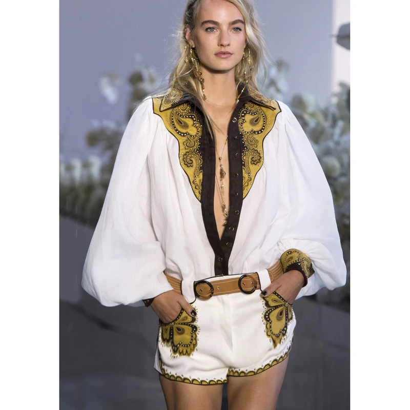2019 spring and summer new women Vacation Embroidery Turn-down Collar shirt + Sexy Sashes Rivet Shorts Set new women
2019 spring and summer new women Vacation Embroidery Turn-down Collar shirt + Sexy Sashes Rivet Shorts Set new women