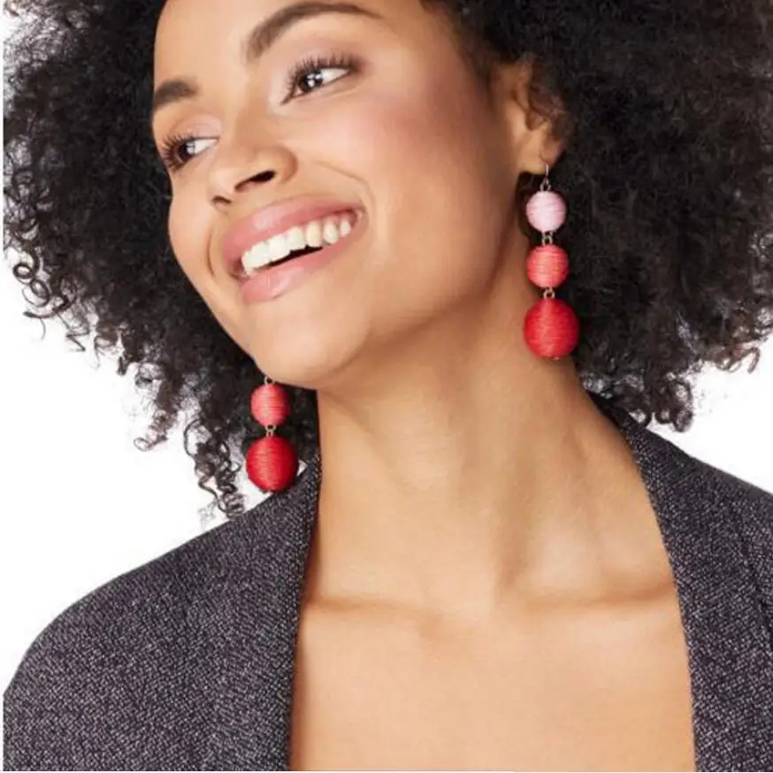 JURAN New Popular Pendientes Fringe Drop Earrings Triple Ball Thread Wrapped Dangle Earring Bon Bon Long Tassel For Women J50006
JURAN New Popular Pendientes Fringe Drop Earrings Triple Ball Thread Wrapped Dangle Earring Bon Bon Long Tassel For Women J50006