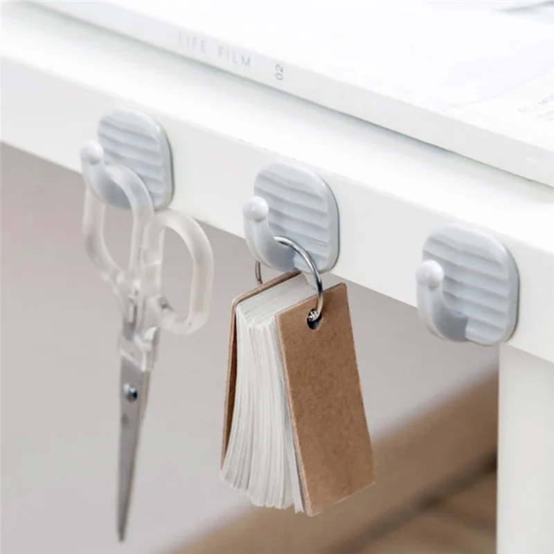 1PC free punching strong paste hook kitchen bedroom self-adhesive wall hook household storage supplies
1PC free punching strong paste hook kitchen bedroom self-adhesive wall hook household storage supplies