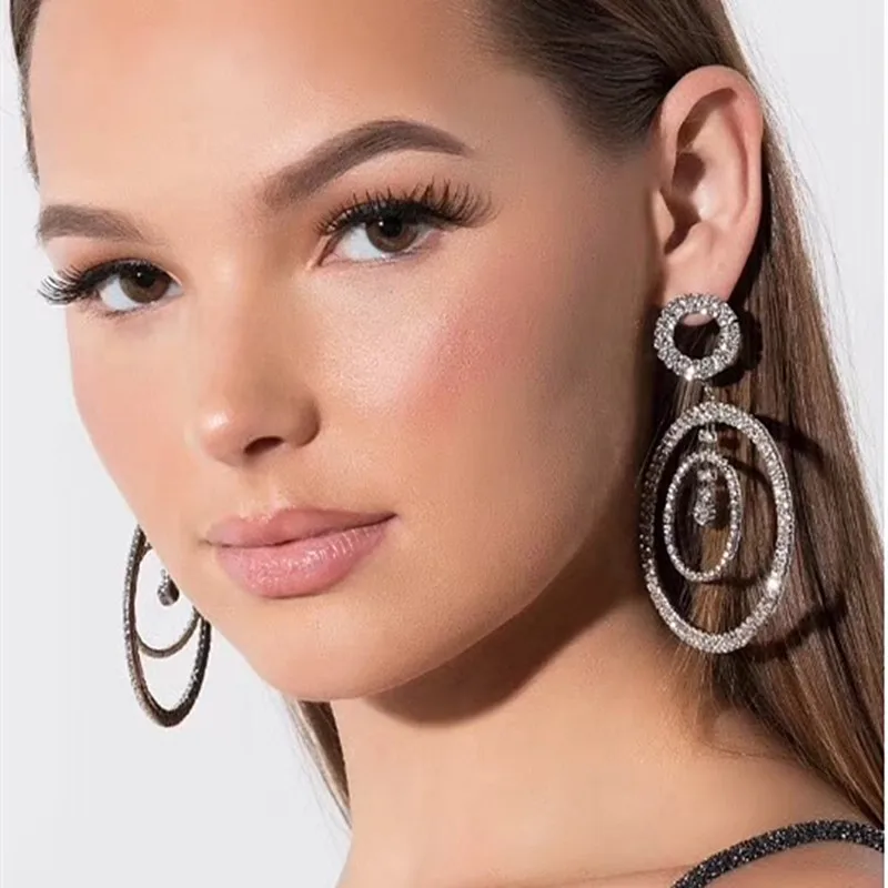 Boutique New Shiny Rhinestone Circle Charms Dangle Earrings for Women Fashion Statement Earrings Accessories Wedding Jewelry
Boutique New Shiny Rhinestone Circle Charms Dangle Earrings for Women Fashion Statement Earrings Accessories Wedding Jewelry