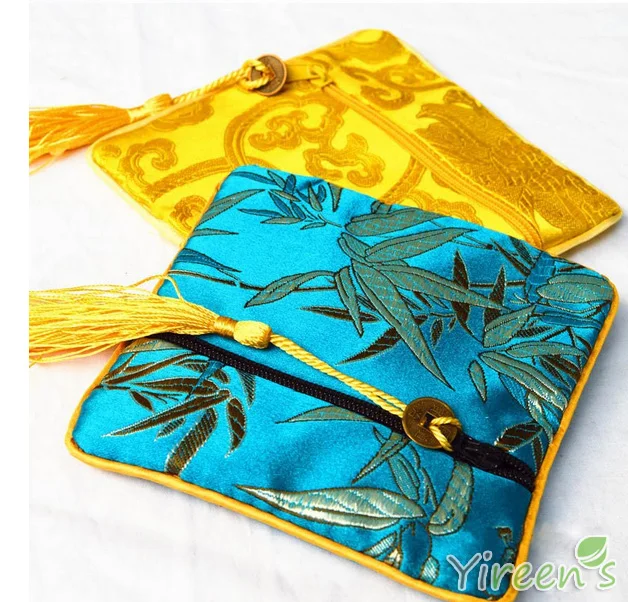 Free shipping! 2016 New Silk Coin Purses Chinese Traditional Business Gift Zipper Embroidery Coin Bag Brocade wallet card bag
Free shipping! 2016 New Silk Coin Purses Chinese Traditional Business Gift Zipper Embroidery Coin Bag Brocade wallet card bag