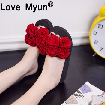 2019 Summer Woman Shoes Women Flower Summer Sandals Slipper Indoor Outdoor Flip-flops Beach Shoes Ladies Platform Slipper L
2019 Summer Woman Shoes Women Flower Summer Sandals Slipper Indoor Outdoor Flip-flops Beach Shoes Ladies Platform Slipper L