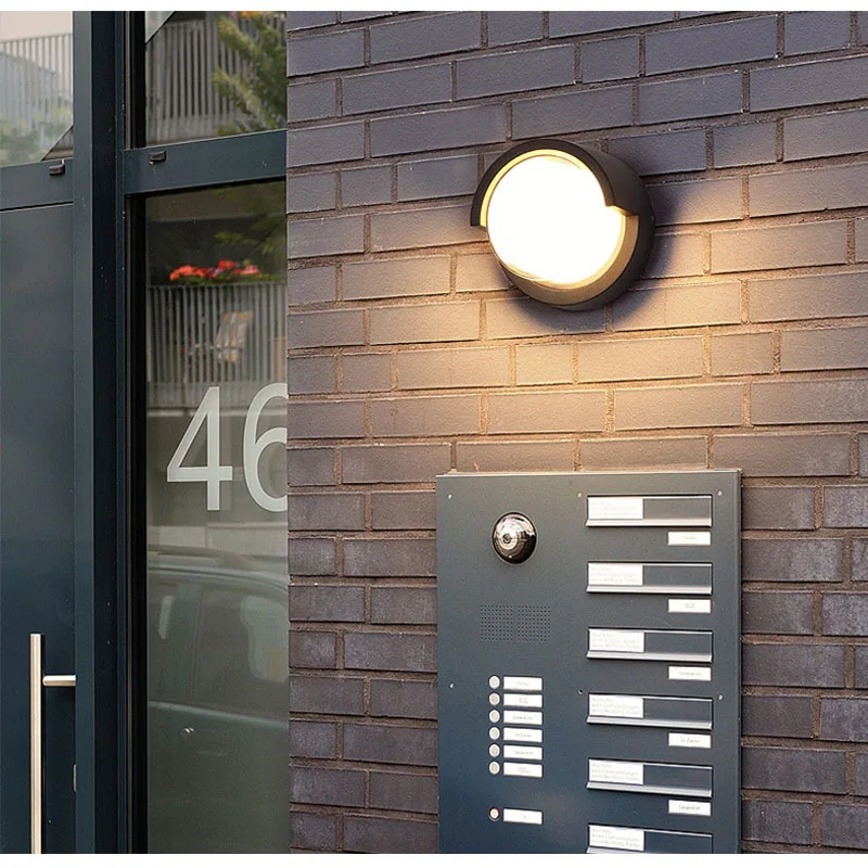 New Modern Simple 10W Led Outdoor Wall Lights Square Round Wall lamp Waterproof Garden Patio Balcony Aisle Fence LED Wall Lamp
New Modern Simple 10W Led Outdoor Wall Lights Square Round Wall lamp Waterproof Garden Patio Balcony Aisle Fence LED Wall Lamp