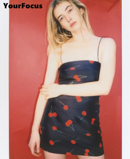 robe femme ete 2018 American vintage 90s dress The christy cherry print dress cute sweet thin strap dress
robe femme ete 2018 American vintage 90s dress The christy cherry print dress cute sweet thin strap dress