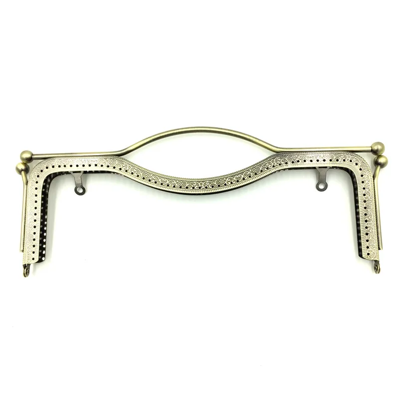 5Pcs Bronze Tone Purse Clutch Metal Rectangle Frame Kiss Clasps Buckle Lock Handbag Handle 30x12cm
5Pcs Bronze Tone Purse Clutch Metal Rectangle Frame Kiss Clasps Buckle Lock Handbag Handle 30x12cm