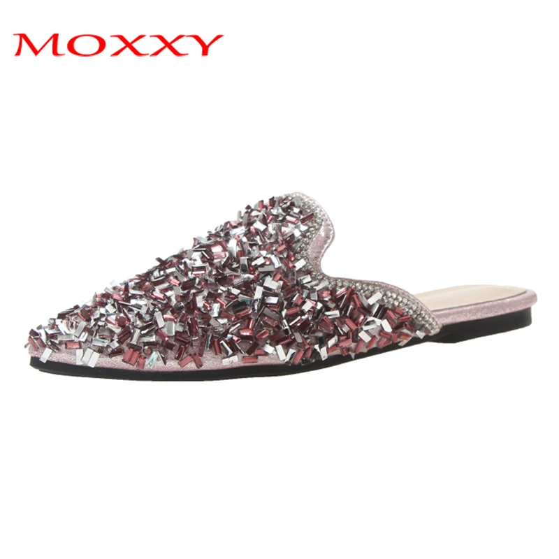 Luxury Women 2019 Mules Ladies Glitter Summer Slippers Women Shoes Low Heel Point Toe Flat Casual Shoes Woman chaussures femme
Luxury Women 2019 Mules Ladies Glitter Summer Slippers Women Shoes Low Heel Point Toe Flat Casual Shoes Woman chaussures femme