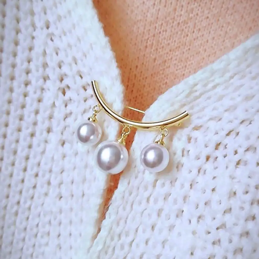 Fashion Faux Pearl Dangle Beads Collar Lapel Brooch Pin Clothes Jewelry Decor Gift
Fashion Faux Pearl Dangle Beads Collar Lapel Brooch Pin Clothes Jewelry Decor Gift