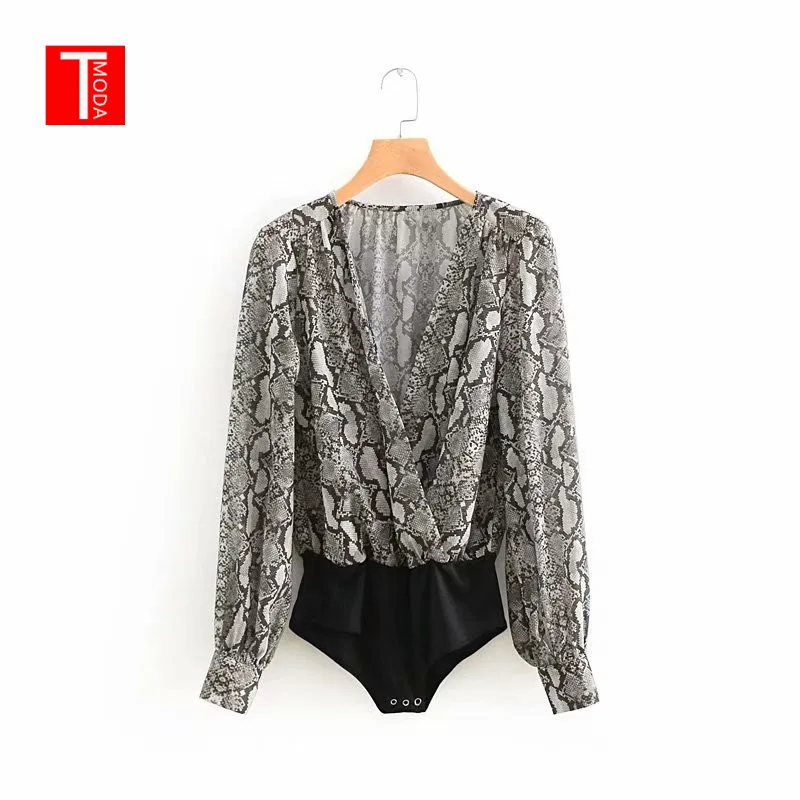 See-through Sexy V Neck Snake Print Chiffon Bodysuits Elastic Waist Long Sleeve Pleated Playsuits Female Casual Stylish Tops
See-through Sexy V Neck Snake Print Chiffon Bodysuits Elastic Waist Long Sleeve Pleated Playsuits Female Casual Stylish Tops