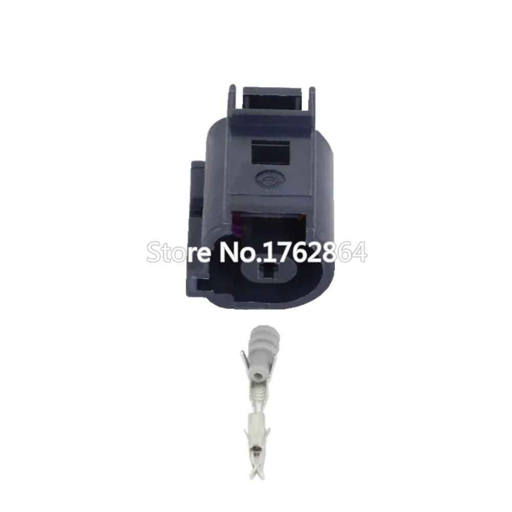 1P Female Waterproof Connector 1J0 973 701A Wire Harness Connector with Terminal DJ7012B-1.5 Motor oil induction connector plug
1P Female Waterproof Connector 1J0 973 701A Wire Harness Connector with Terminal DJ7012B-1.5 Motor oil induction connector plug