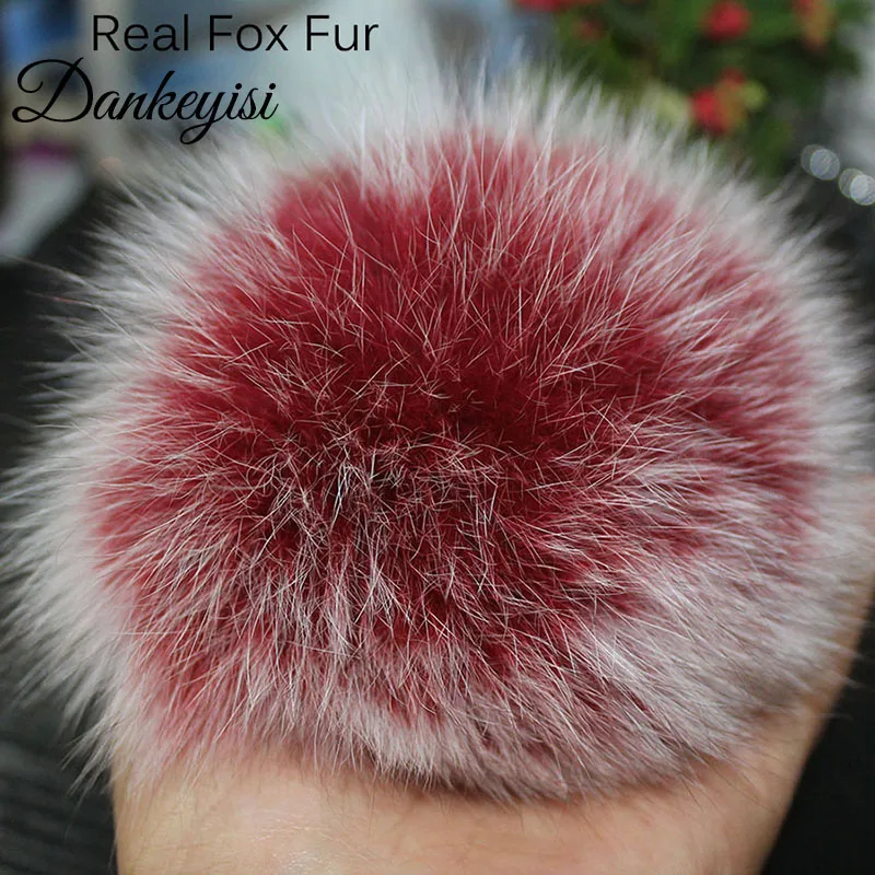 DIY Fox Fur Pompoms Natural Real Fur Pom Pom Fluffy Pompon Ball Fur Pom Poms Knitted Hat Caps Beanies Keychain Bag Scarf 14-15cm
DIY Fox Fur Pompoms Natural Real Fur Pom Pom Fluffy Pompon Ball Fur Pom Poms Knitted Hat Caps Beanies Keychain Bag Scarf 14-15cm