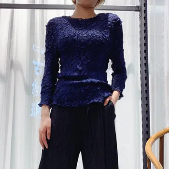 Overweight worker hand embroidered pleated T-shirt MIYAKE pleats t shirt 1093FC16 free shipping
Overweight worker hand embroidered pleated T-shirt MIYAKE pleats t shirt 1093FC16 free shipping