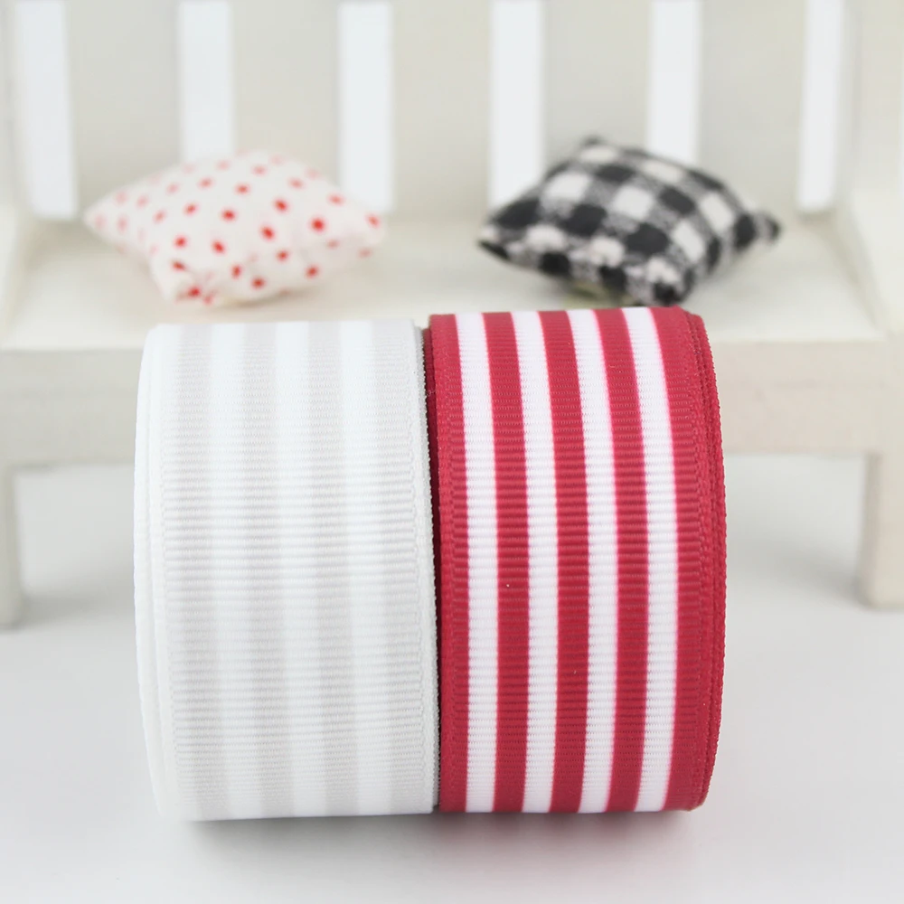 1" red stripe ribbon grosgrain 25mm DIY handmade Wedding decoration materials double side printed grosgrain ribbon 25 yards
1" red stripe ribbon grosgrain 25mm DIY handmade Wedding decoration materials double side printed grosgrain ribbon 25 yards