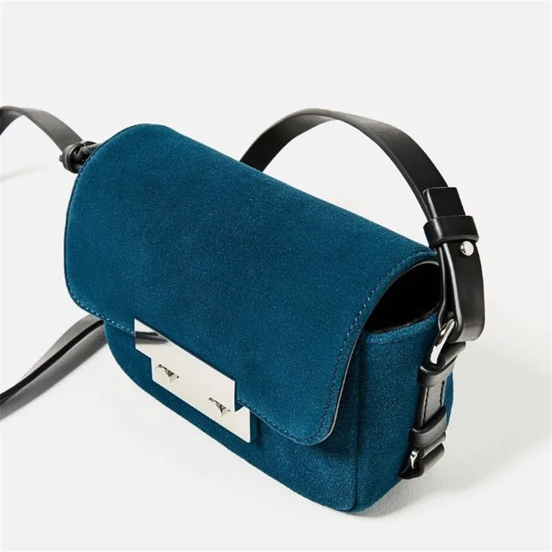 Scrub dark green temperament shoulder portable diagonal new small square bag
Scrub dark green temperament shoulder portable diagonal new small square bag