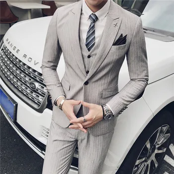 Striped suit suit male young Korean Slim handsome small suit three sets of groom groomsmen wedding dress tide
Striped suit suit male young Korean Slim handsome small suit three sets of groom groomsmen wedding dress tide