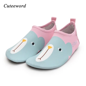 Boys girls baby indoor soft bottom non-slip flat skin care socks girl slippers for children comfort breathable aqua beach shoes
Boys girls baby indoor soft bottom non-slip flat skin care socks girl slippers for children comfort breathable aqua beach shoes