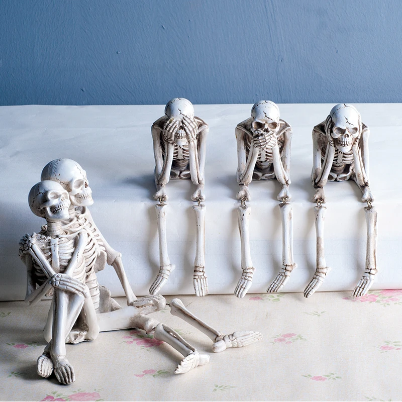 Creative Corpse desk Decoration Garden Landscape Sculpture Home Resin Craft Gift Fun Skull Horror Halloween Gift cranium CL0416
Creative Corpse desk Decoration Garden Landscape Sculpture Home Resin Craft Gift Fun Skull Horror Halloween Gift cranium CL0416