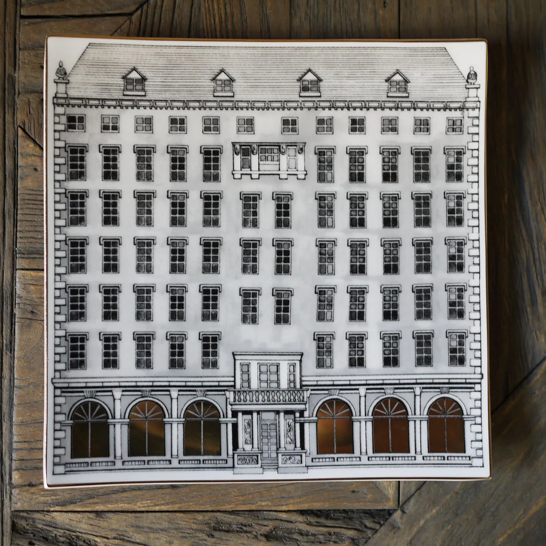 Arya-Retro Gold Swan Castle Decorative Bone China Plate Decorative Plate 8/10 Inch Fornasetti Style Hanging Plate
Arya-Retro Gold Swan Castle Decorative Bone China Plate Decorative Plate 8/10 Inch Fornasetti Style Hanging Plate