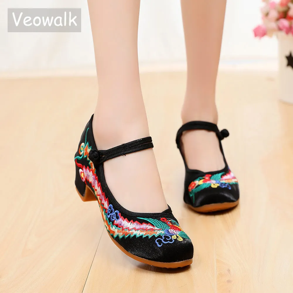 Veowalk Phoenix Embroidered Women Canvas Block Heel Shoes Instep Strap Elegant Ladies Retro Chinese Cheongsam Matched Pumps
Veowalk Phoenix Embroidered Women Canvas Block Heel Shoes Instep Strap Elegant Ladies Retro Chinese Cheongsam Matched Pumps